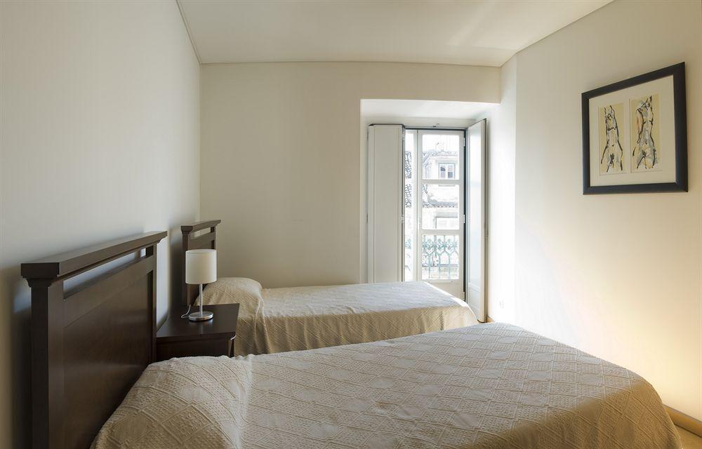 Chiado Apartments Lisbon Exterior photo