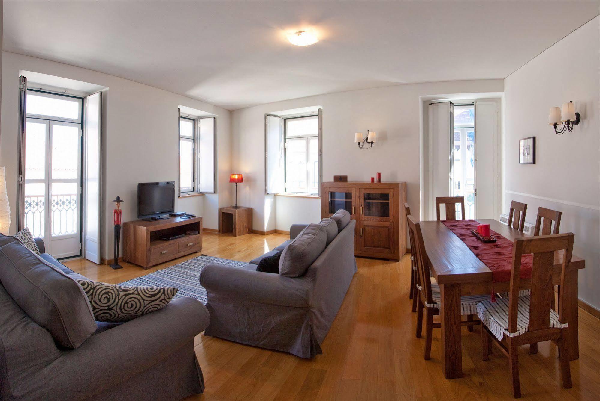 Chiado Apartments Lisbon Exterior photo