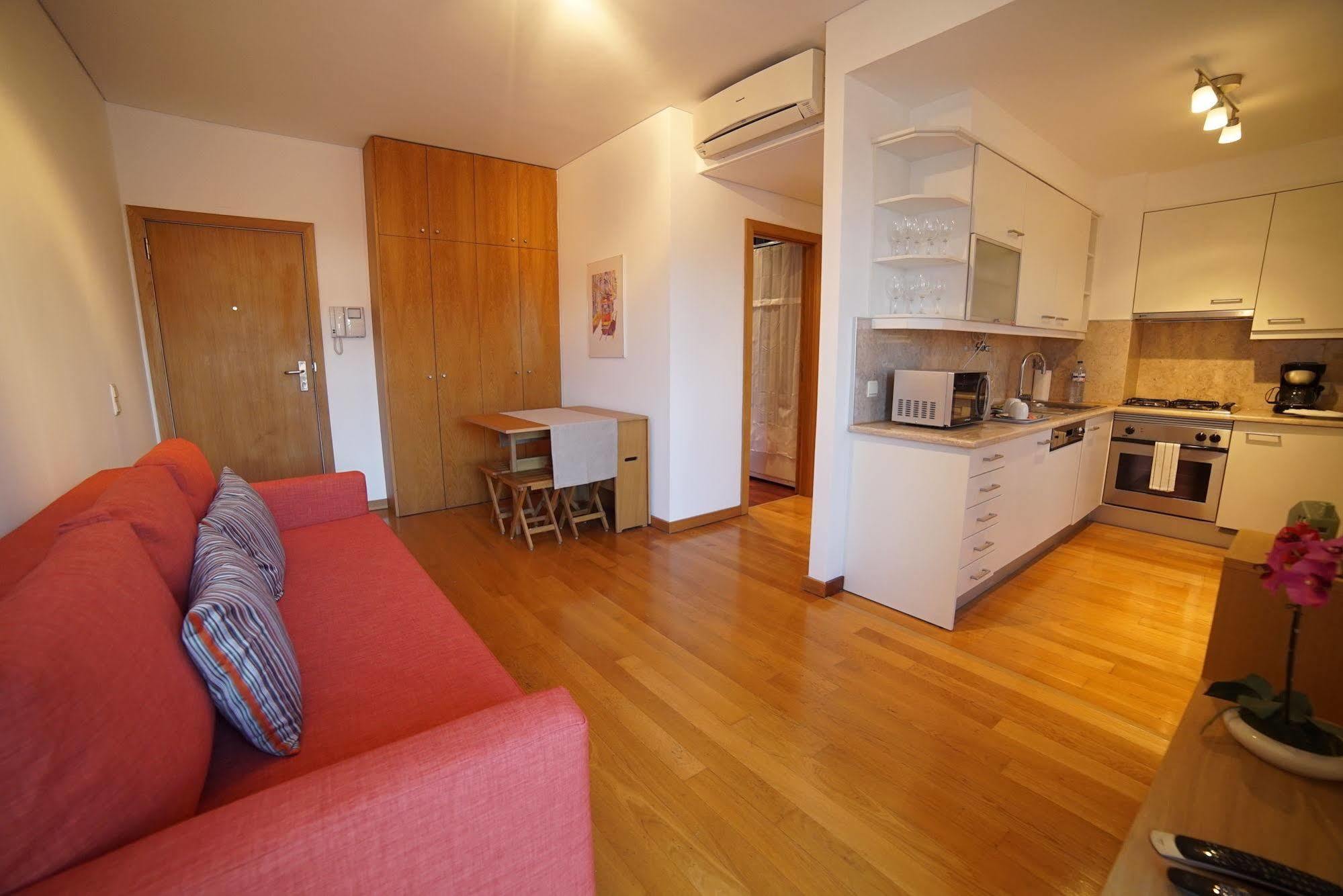 Chiado Apartments Lisbon Exterior photo