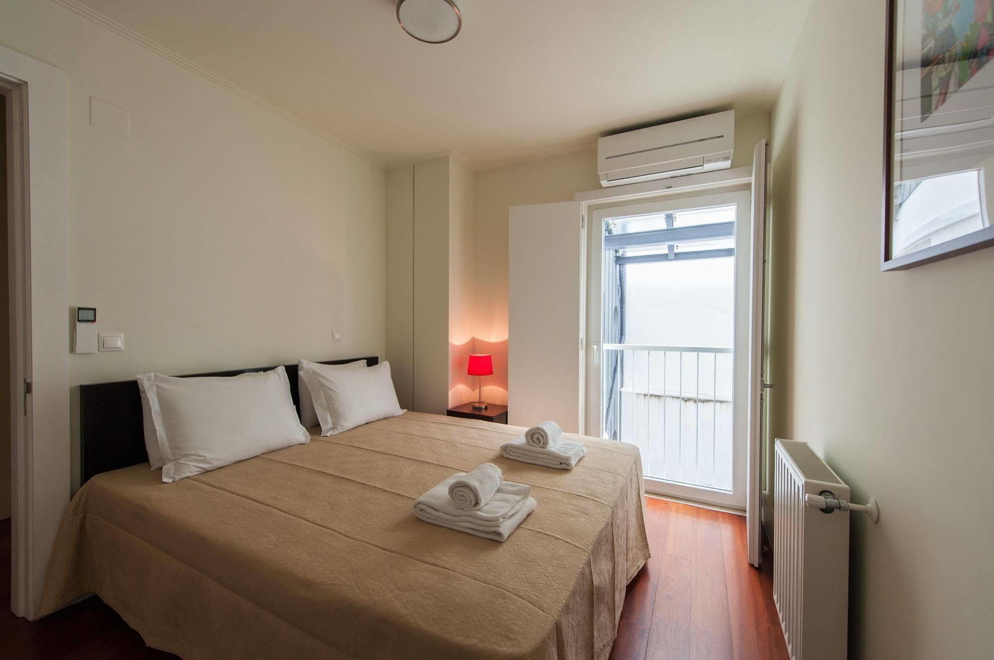 Chiado Apartments Lisbon Exterior photo